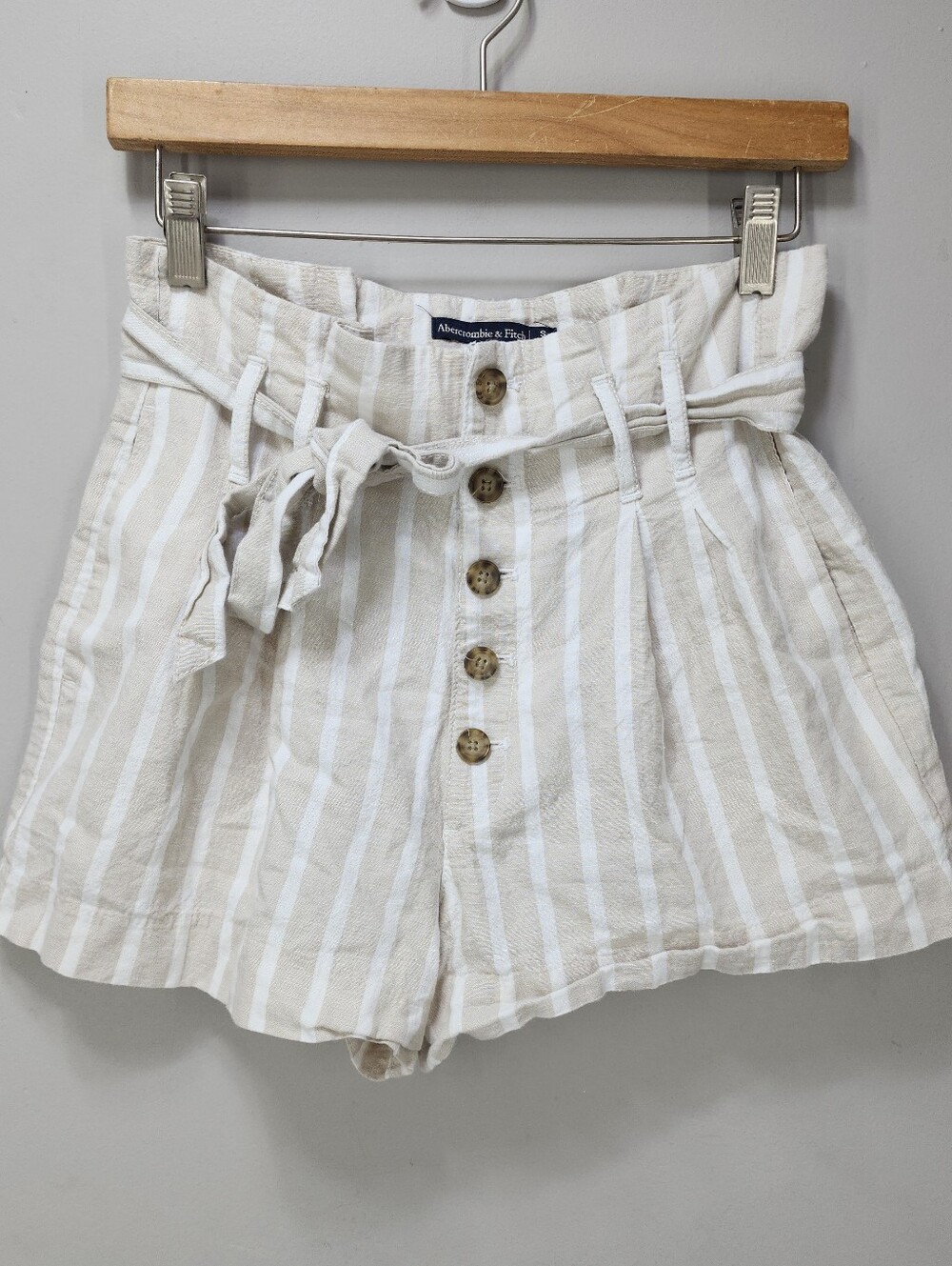 Abercrombie & Fitch Linen Blend High Rise Shorts